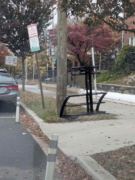 Photo of free Curb alert TV stand (Fort Totten DC) #2