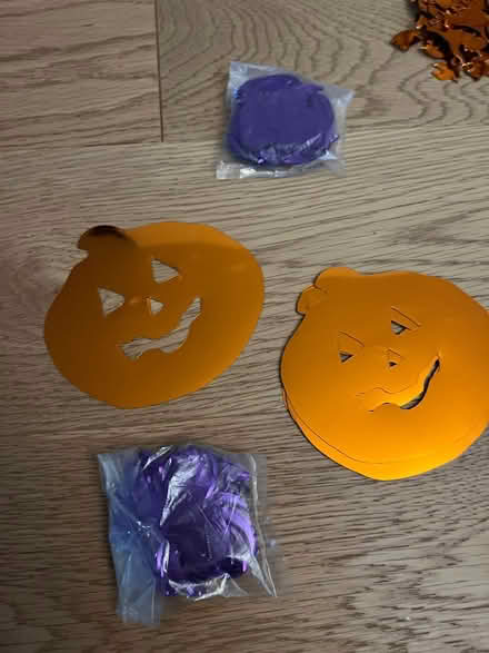 Photo of free Halloween decorations (Hintonburg) #3