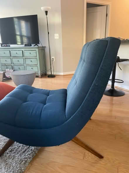 Photo of free chair (South Maple Ave) #4