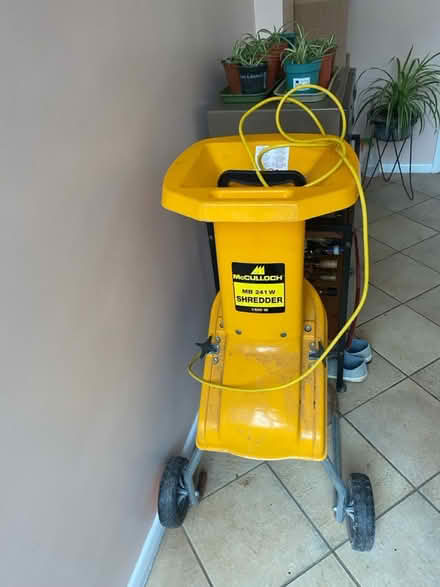 Photo of free Garden shedder, needs some tlc (Lansdown) #1