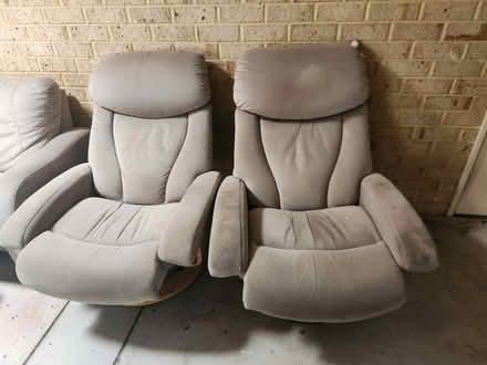 Photo of free Lounge suite (Hillarys) #2