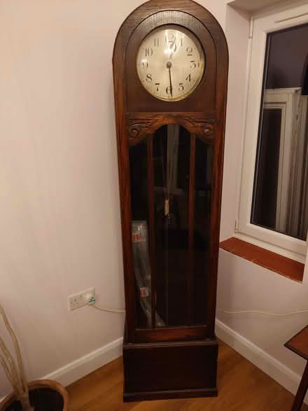 Photo of free grandfather clock. 20s/30s? (Caterham CR3) #2