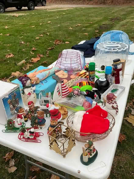Photo of free Assorted stuff Christmas etc (Dunstable/over Nashua line) #1