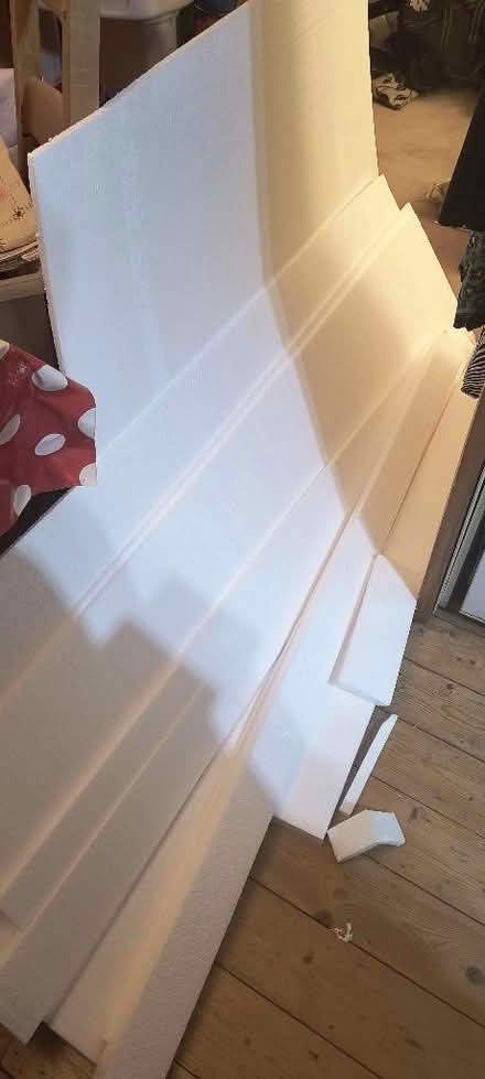 Photo of free Polystyrene - large flat bits plus large bag of smaller bits (Malvern Link WR14) #1