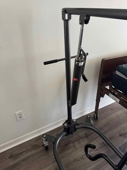 Photo of free Manual Hoyer Lift (32828) #2