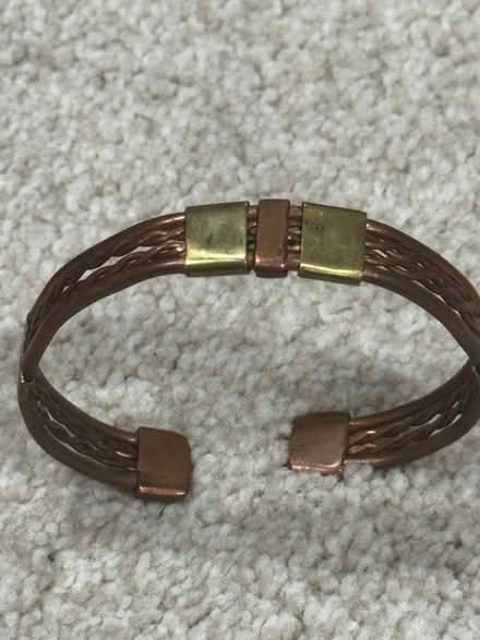 Photo of free Bracelets & costume jewelry (Stuyvesant Heights) #1