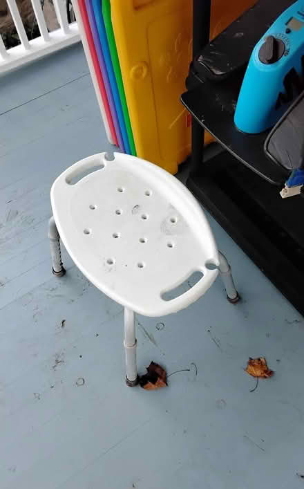 Photo of free walkers,bathseat,tripod,toyanimals (chappaqua) #2