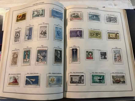 Photo of free Stamp collection 70/80s US & World (Quaker valley area) #1