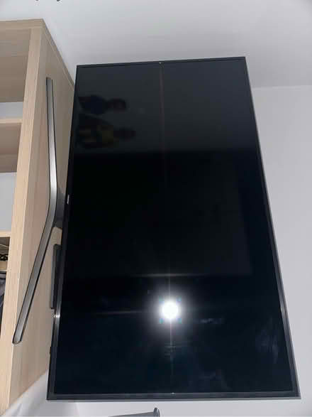 Photo of free Samsung TV 50” and TV stand (Notting Hill Gate W11) #1