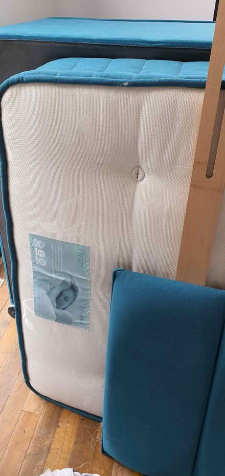 Photo of free 2 single beds (Old Dailly KA26) #3