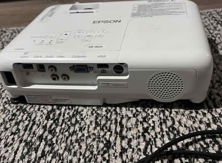 Photo of free epson projector (Stoke Newington N16) #3