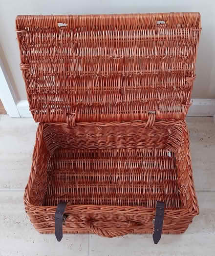 Photo of free Wicker hamper (West Bedhampton) #1