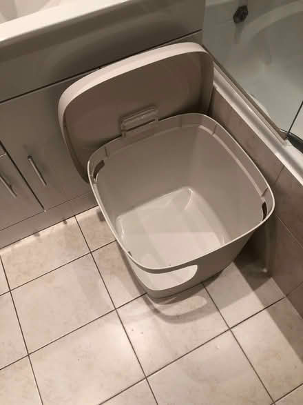 Photo of free White cat litter box new! (Walham Green SW6) #2