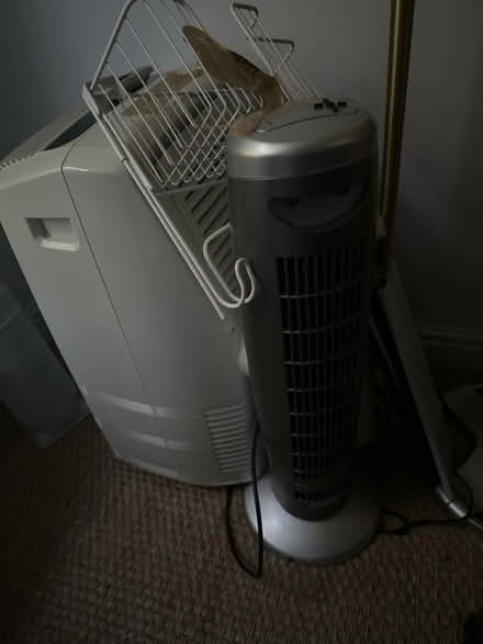Photo of free Aircon, fans, lamp (Notting Hill Gate W11) #3