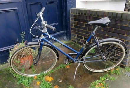 Photo of free Vintage Ladie's bike (Arsenal Finsbury Park N4) #1