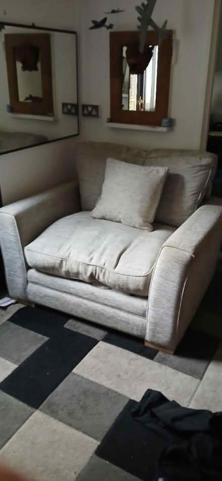 Photo of free Love seat (Walsall WS5) #1