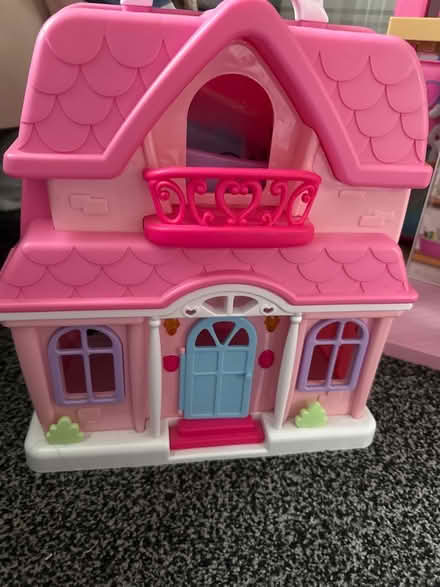 Photo of free Doll house (New Normanton DE23) #1