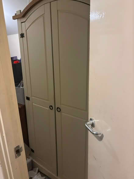 Photo of free Cream wardrobe (SE16) #1