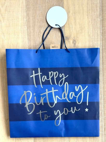 Photo of free Large Happy Birthday gift bag (East Marden) #1