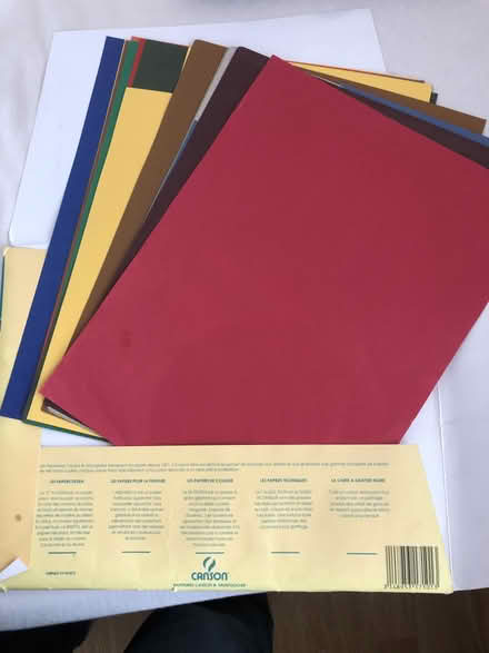 Photo of free A4 coloured paper and lined paper (Cold Harbour OX1) #1