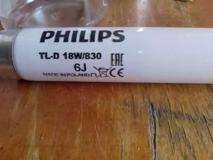 Photo of free 24in Fluorescent Tube (Gaywood PE30) #1