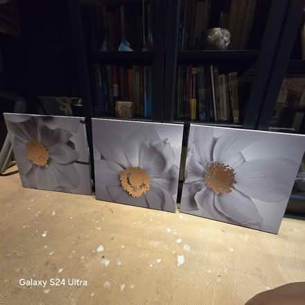 Photo of free Wall art (Greenwich Peninsula SE10) #1