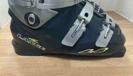 Photo of free Lange L8 women's ski boots (Guildford) #2