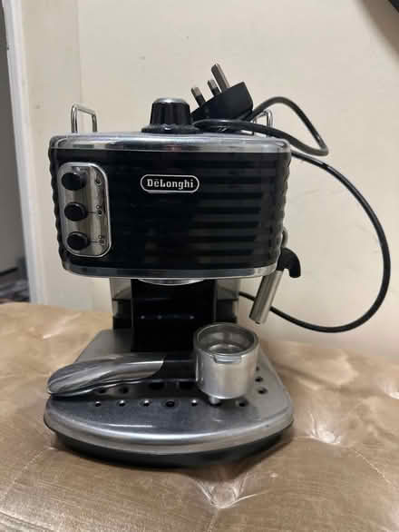 Photo of free Delonghi coffee maker ( for parts) (Southwark. SE15) #1