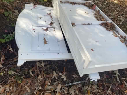 Photo of free Single white bed w/storage drawer (N.buckhead/roswell rd/chastain) #1
