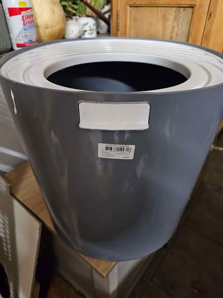 Photo of free Cat litter tray/box/cave (Mortimers Cross HR6) #2