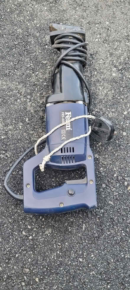 Photo of free Angle grinder & reciprocating saw (S t Helen Auckland DL14) #2