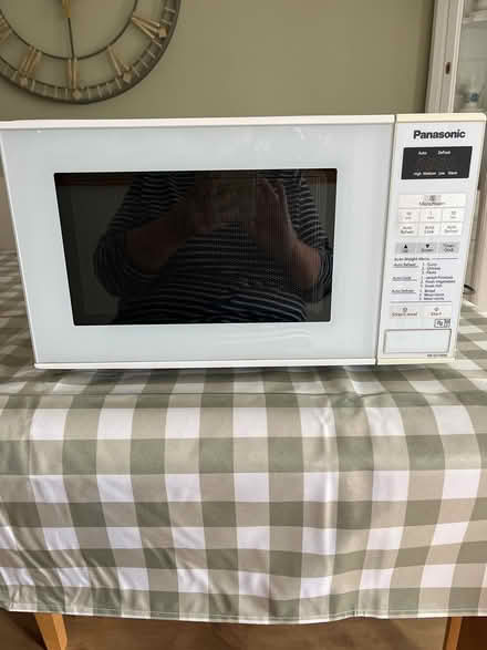 Photo of free Microwave (Burgess Hill) #2