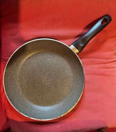 Photo of free Large non-stick frying pan. (Moorlands LA1) #1