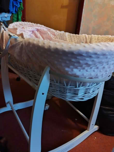 Photo of free Babys crib (HR4) #3