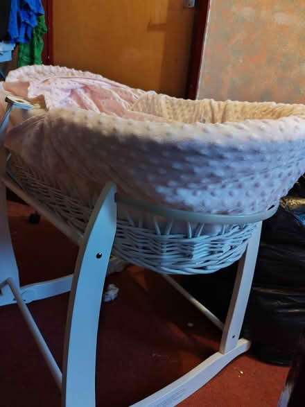 Photo of free Babys crib (HR4) #2