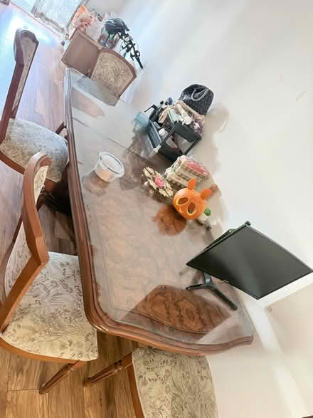 Photo of free Dining Table (Abbey Wood DA17) #1