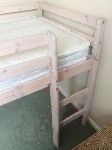 Photo of free Bunk bed (Dronfield Woodhouse S18) #4