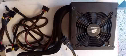Photo of free ATX (desktop computer) powersupply (Headingley LS4) #2