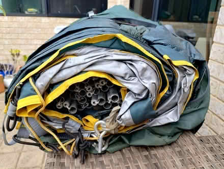 Photo of free 6-berth tent (Karawara 6152) #2