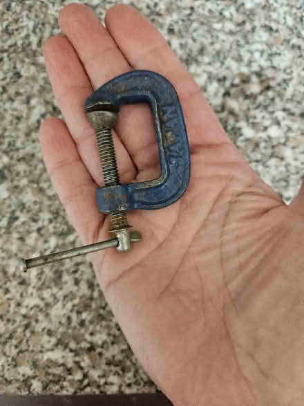 Photo of free Small G clamps (Redditch B97) #1