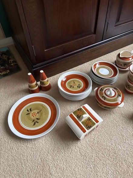 Photo of free babbacombe vintage pottery (LS17 moortown) #2