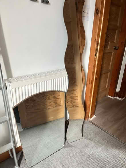 Photo of free Mirrors (Rutherglen) #1