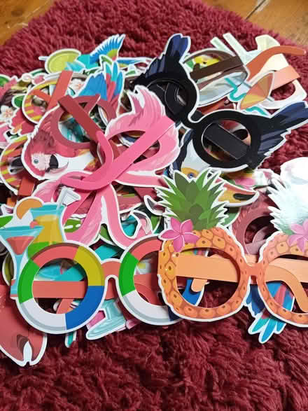 Photo of free Beach party decorations (Vale LA1) #2