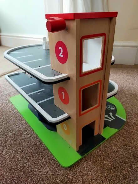 Photo of free Child's garage (CH60) #1