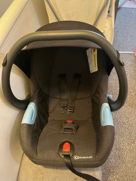 Photo of free Kinderkraft 0+ newborn car seat (Chapel Ash WV3) #1