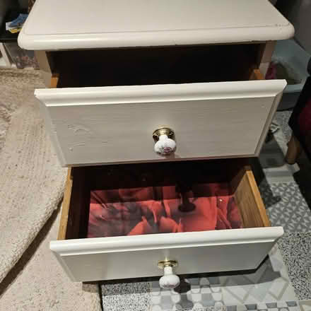 Photo of free Side table (Corstophine EH4) #2