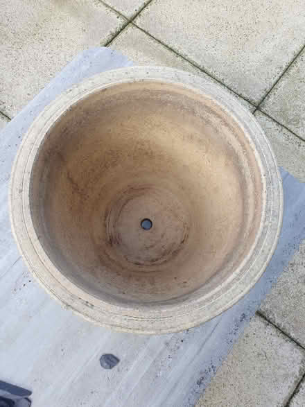 Photo of free Plant pot (Bozeat NN29) #3