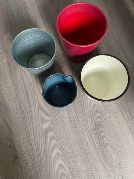 Photo of free Pots (Bracknell RG12) #1