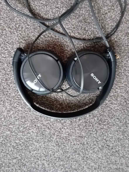 Photo of free Headphones, Sony (Kingston Hill ST16) #3