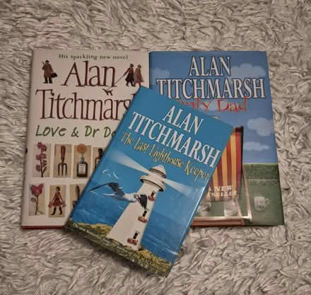 Photo of free Alan Titchmarsh Novels (Leigh Park PO9) #1
